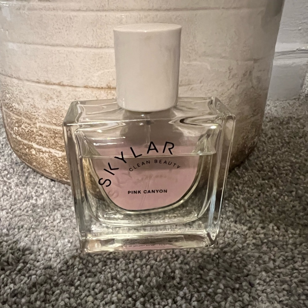 Skylar pink canyon used perfume 1.7 ounces
